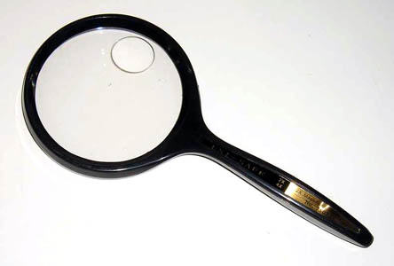 Handheld 2.5X/6X Dual Magnification LED Magnifier with Currency Detecting